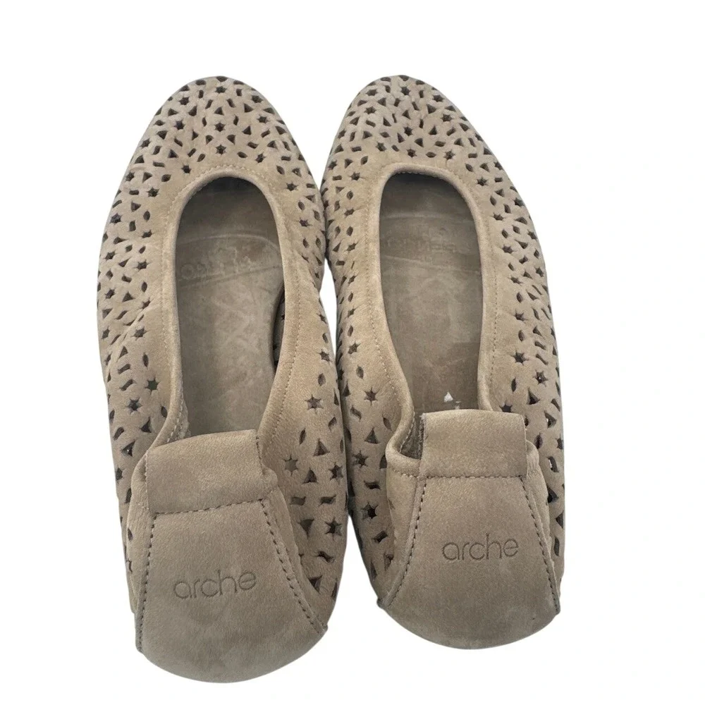 Arche Lilly Taupe Nubuck Leather Laser Cut Ballet Flats Made in France Womens